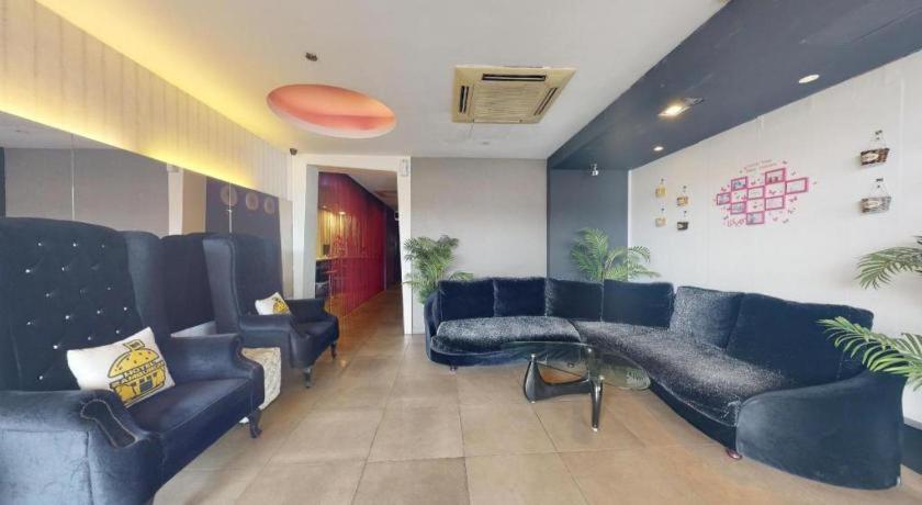 Hotel Zamburger Bliss Johor Bahru Exterior foto